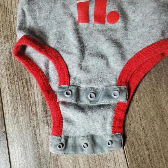 Nike Baby Boy Bodysuit Top Bundle Size 3/6M - Picture 8 of 11